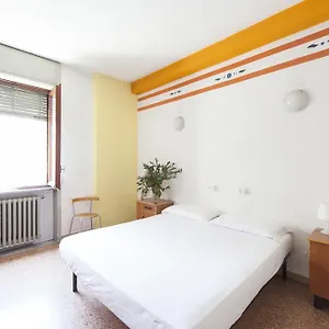 Ostellolinda , Milan Italie